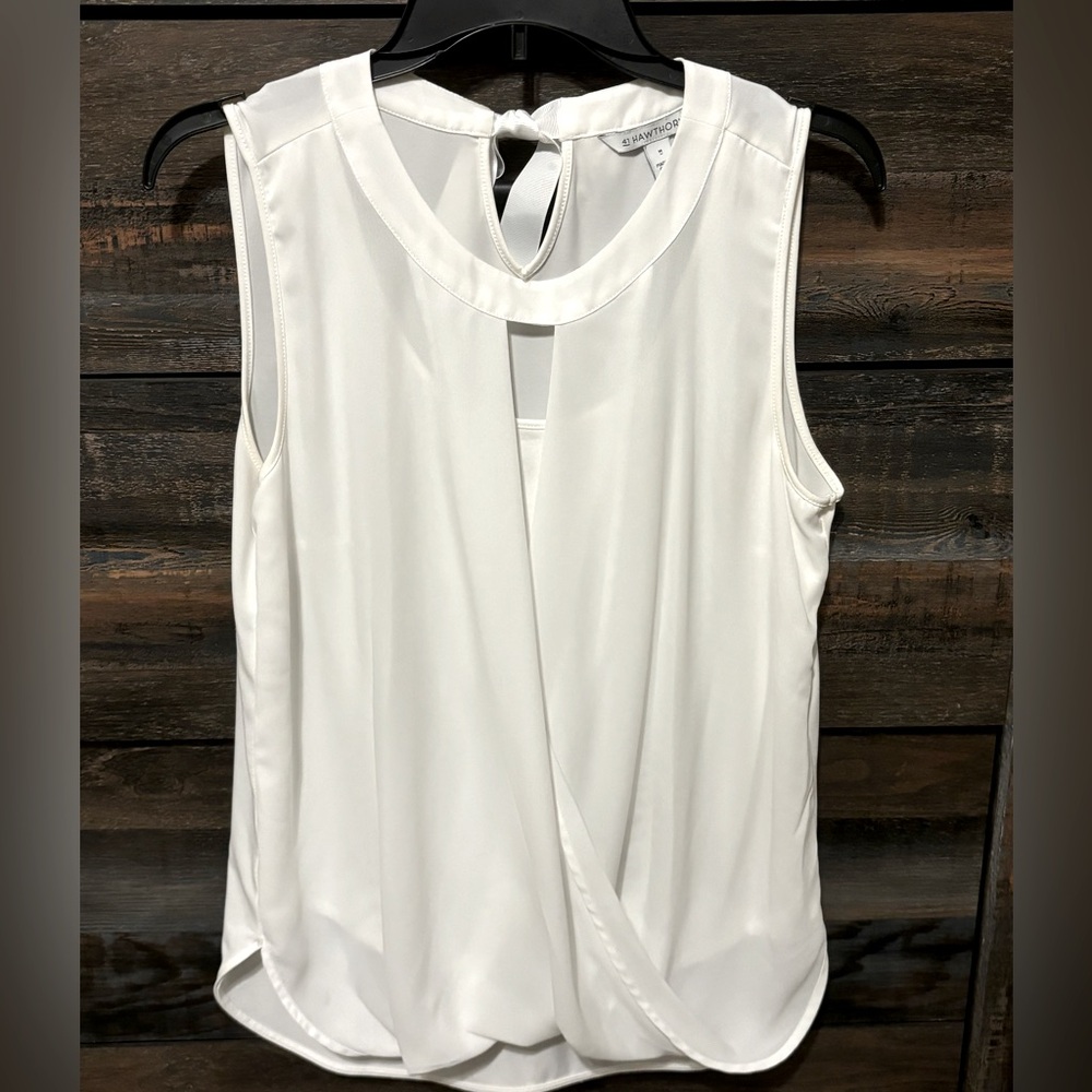 Women’s Sleeveless Top
